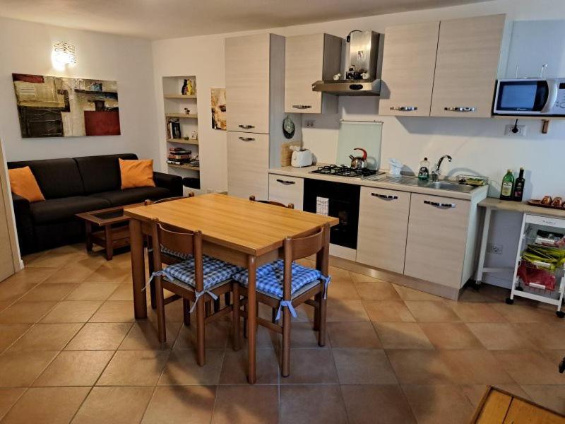 La Casa Di Mario Lejlighed Perledo Eksteriør billede